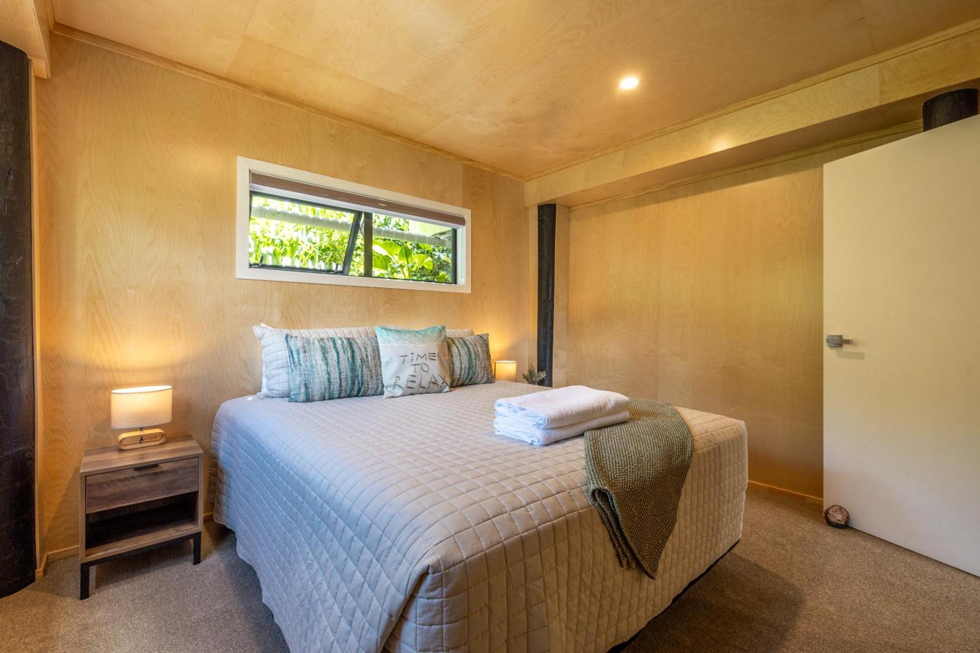 Church Bay Views - Stay Waiheke Oneroa Экстерьер фото