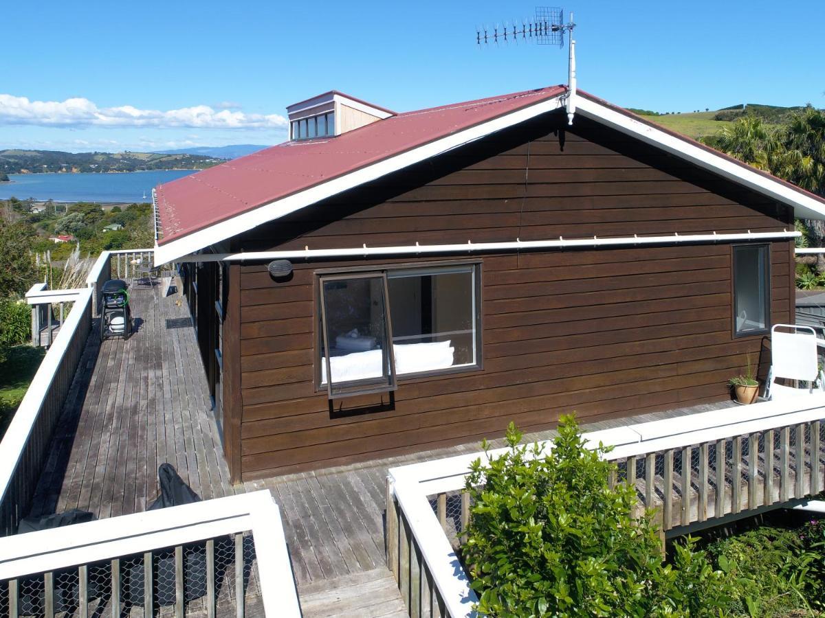 Church Bay Views - Stay Waiheke Oneroa Экстерьер фото